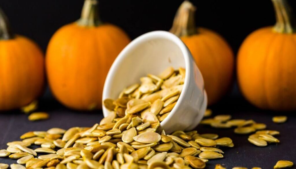 benefits of pumpkin seeds: An infographic showing various health perks of pumpkin seeds.